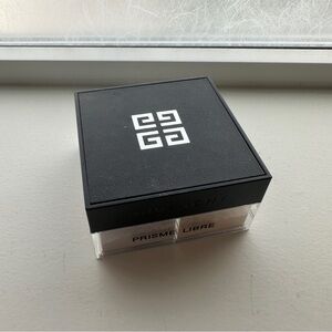 Givenchy Prisme Libre Loose Powder – Shade: 4 Mousseline Acidulée